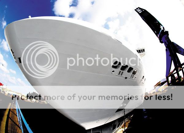 IMAGE: http://i327.photobucket.com/albums/k452/DREAMMACHINE10/fant2copy.jpg