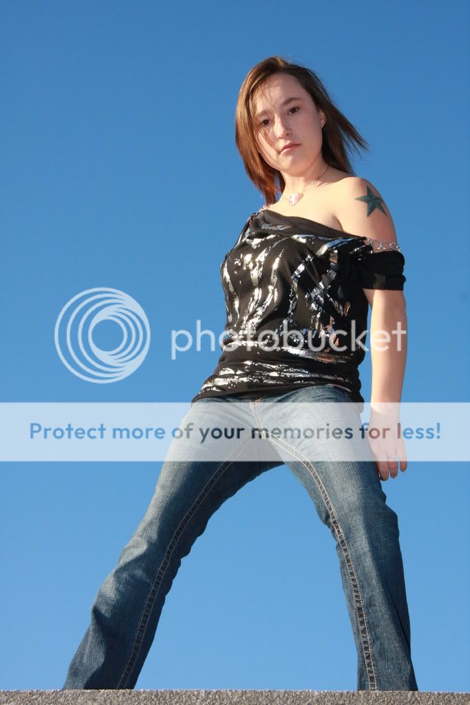 IMAGE: http://i327.photobucket.com/albums/k463/tatortech/Photo%20shoot/IMG_5926.jpg